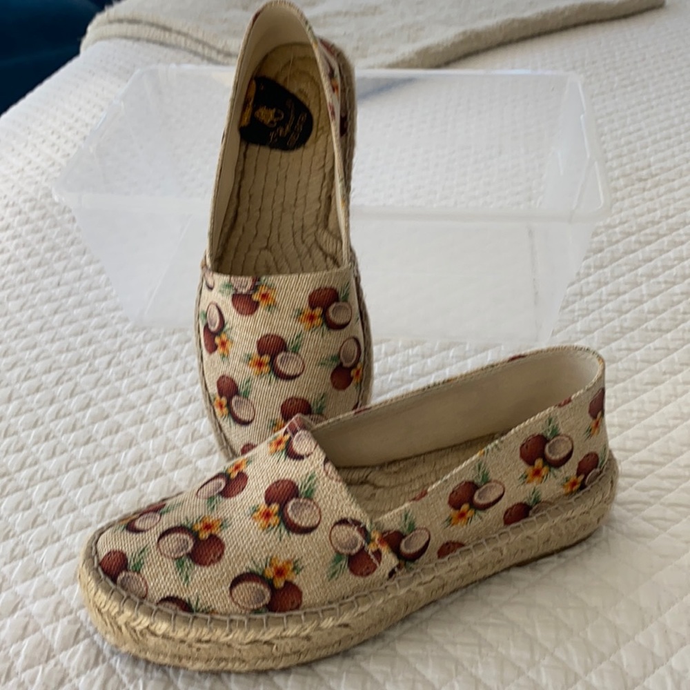 A pair of espadrilles size 7.5